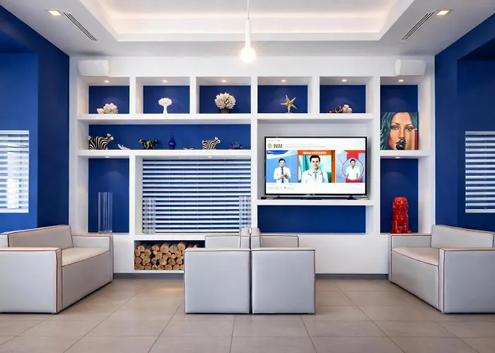 Hotiday Capo فندق 3*