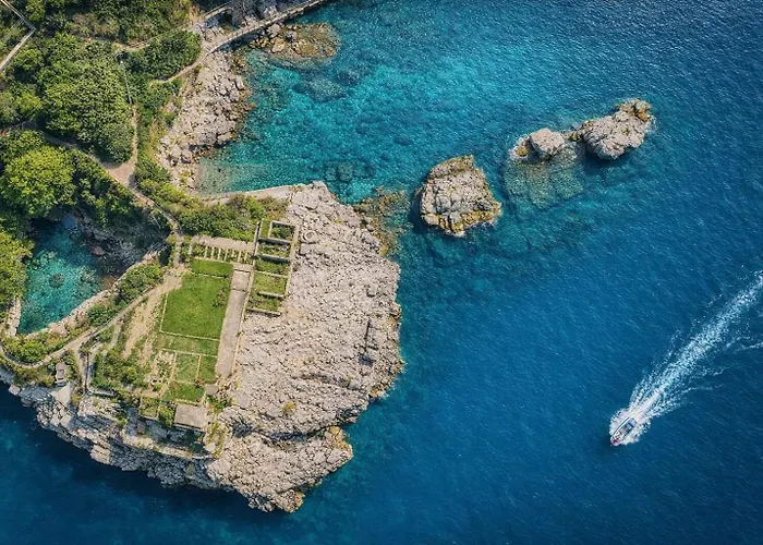 Hotiday Capo 3* Sorrento